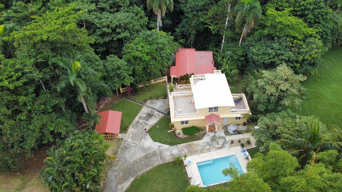 playa-los-mendez-beachfront-home-rincon-pr